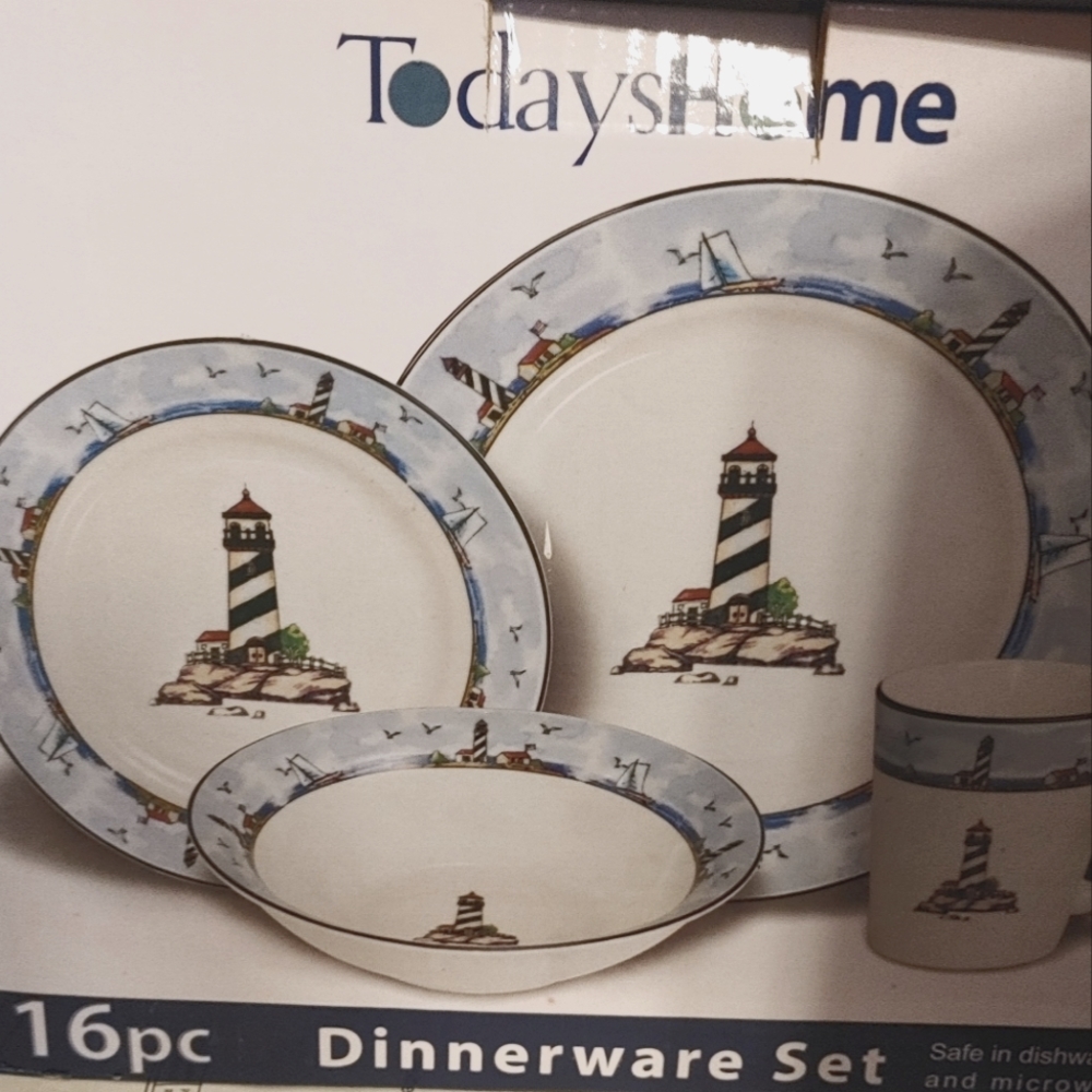 Dinnerware Set